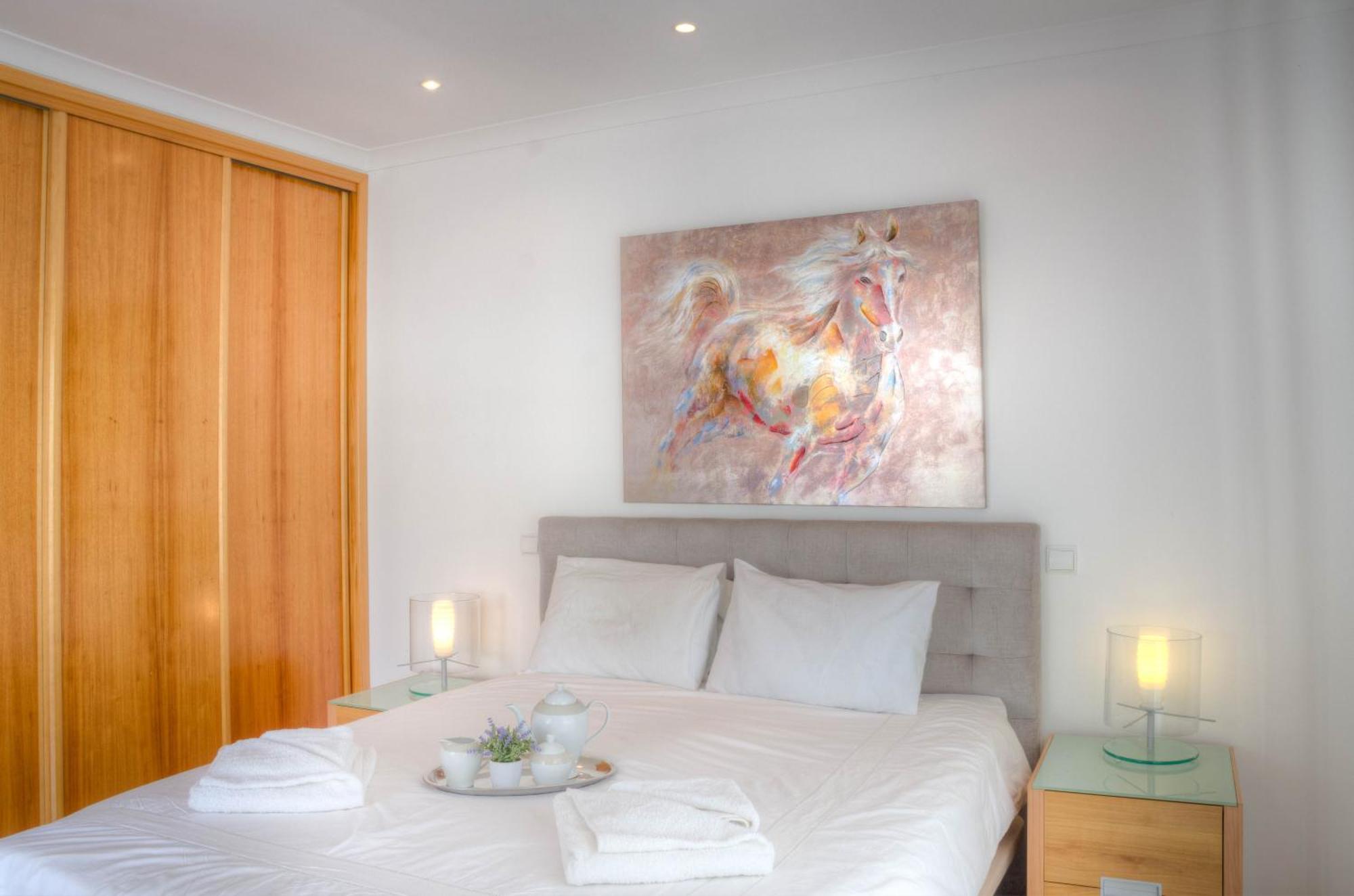 Villa Montanha, Luxury Coastal Villa, With Swimming Pool, Loungers And Alfresco Dining, 10 Min Walk To The Beautiful Praia Da Luz Beach, Shops, Bars And Restaurants! Ngoại thất bức ảnh